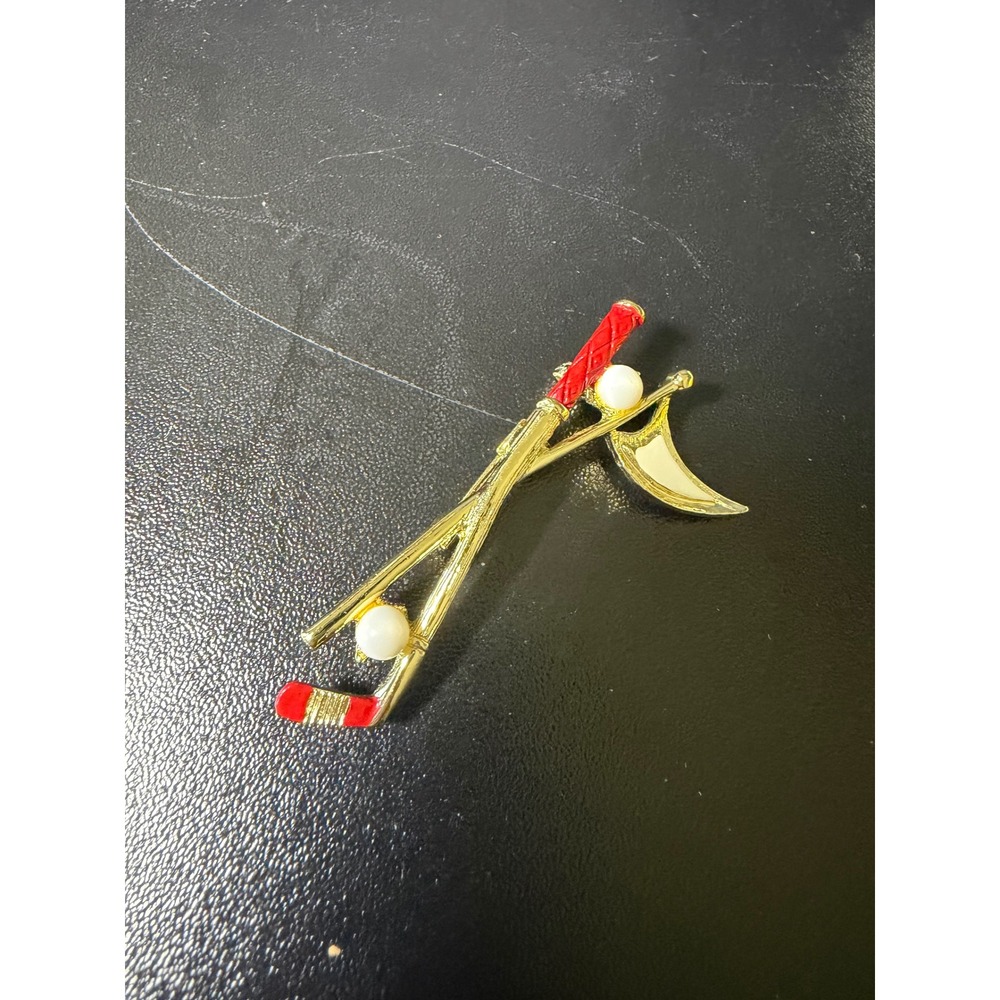Vintage Gerrys Gold Tone Golf Clubs Balls Brooch Red Enamel Faux Pearl Novelty